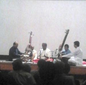 Pt. Venkatesh Kumar (center) supported on Tabla by Ravindra Yavagal and on Harmonium by R. Katoti.Apologies for the blurry picture. I could afford only this picture with my mobile. 